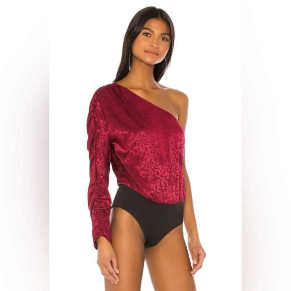 House of Harlow x Revolve Serena Red Cheetah Print One Shoulder Body Suit Size S - Picture 2 of 9